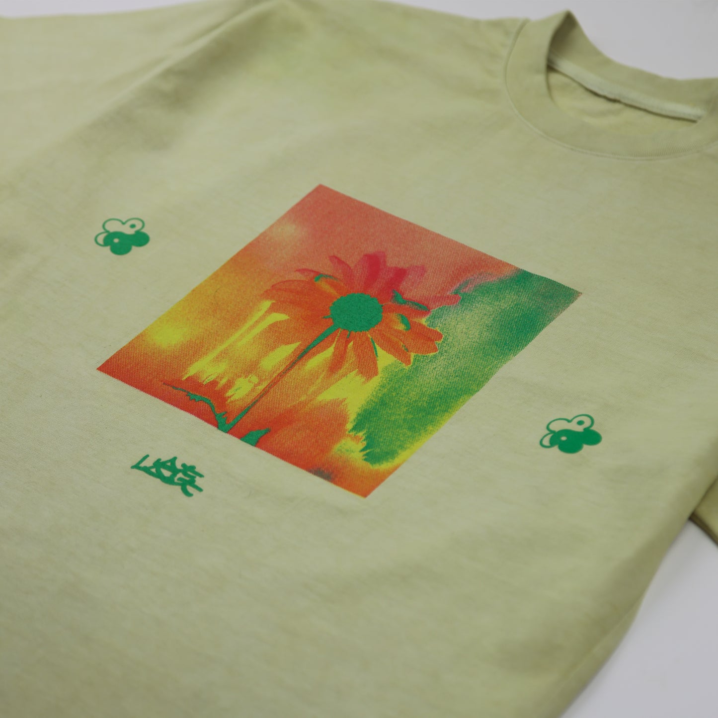 HEART MELTER TEE MOSS